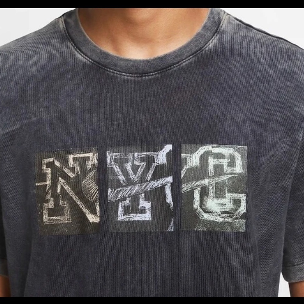 Nike NSW NYC Chalk Graphic aged cotton T-shirt - Picture 2 of 12